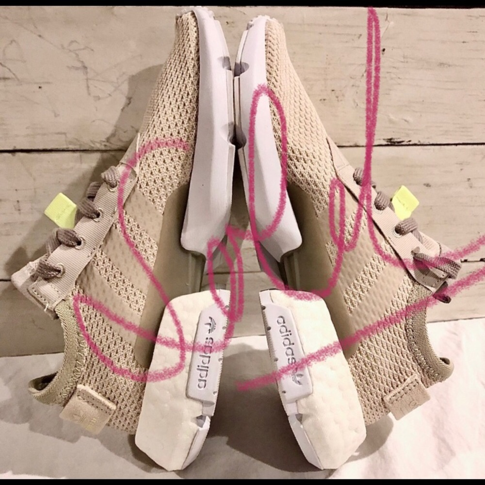 Adidas POD-S3.1 Authentic Boys Size 4.5 Women’s 6